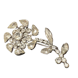 Elegant Vintage Stunning Silver  Floral Brooch